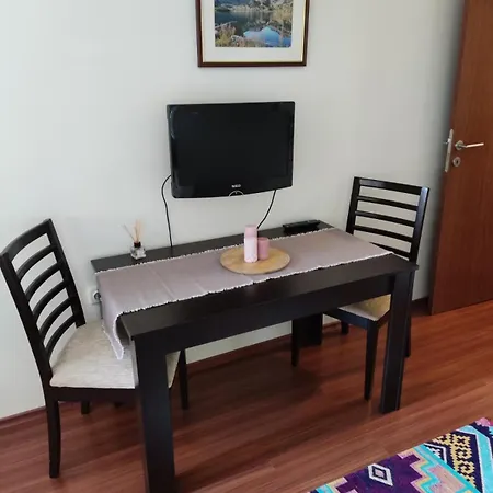 Nixon's Apartman *